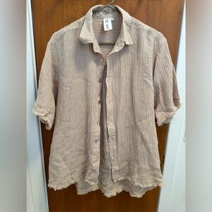 Caye Collection button down shirt